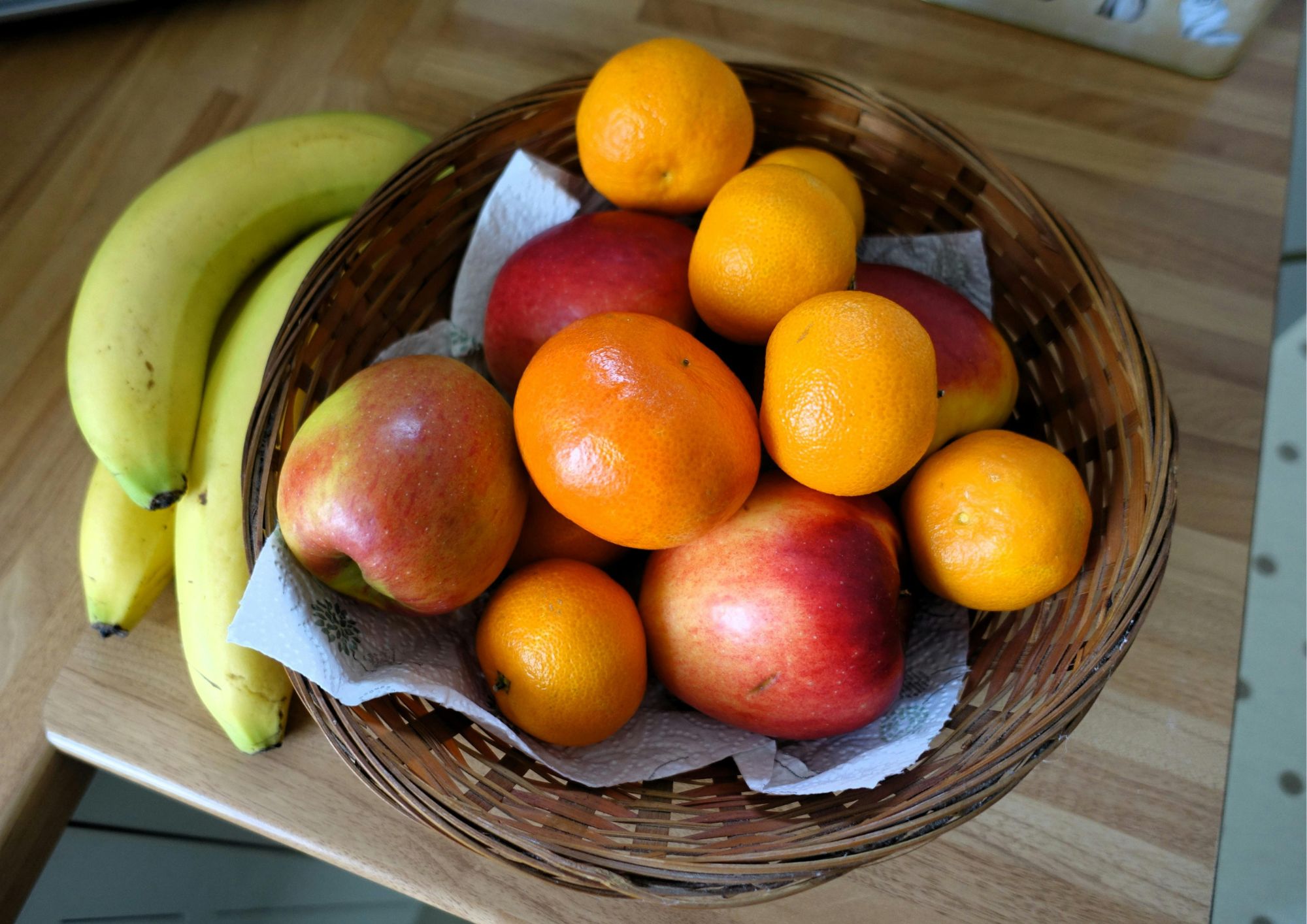 Hyaluron z ovoce: Hydratace pro flexi klouby