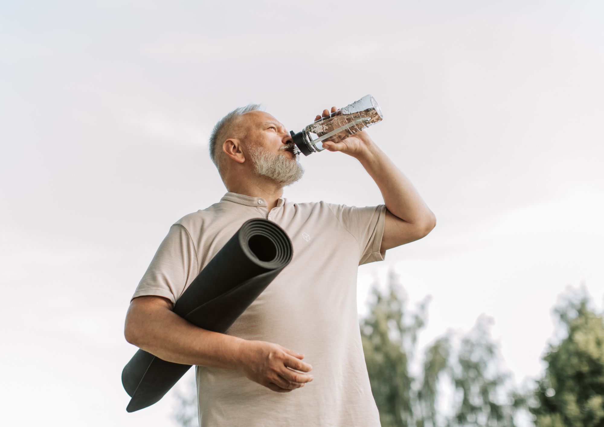 Hydratace v jarním počasí: Pro lepší klouby a energii