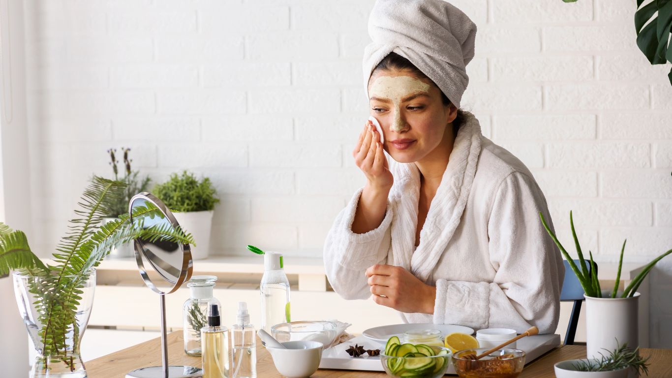 Péče o pleť v 30, 40 a 50 letech: Jak přizpůsobit rutinu podle věku