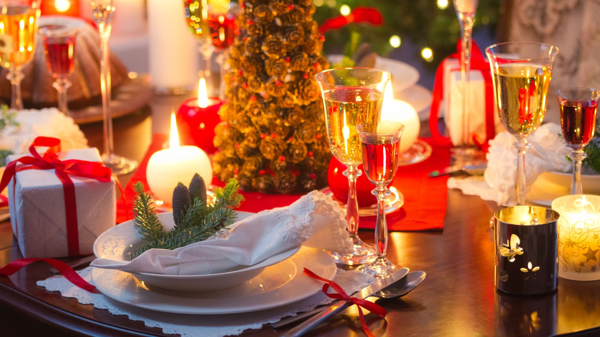 Štědrovečerní hostina v lehčí verzi: Jak si užít tradiční pokrmy bez přejídání