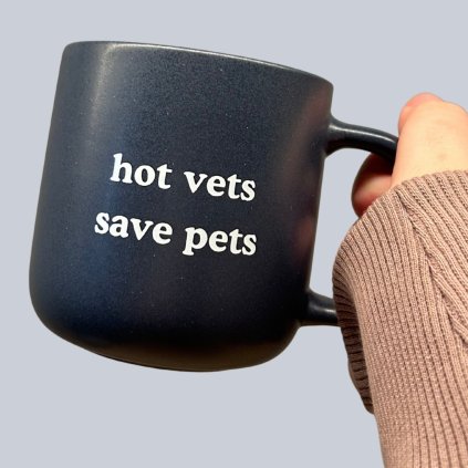 Keramický hrnek hot vets save pets