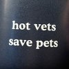 Keramický hrnek hot vets save pets