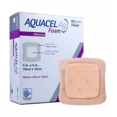 Aquacel Foam Krytí adhezivní 10 x 10cm 10 ks Rozměr: 17,5x17,5 cm