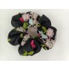 Romantická čierna scrunchie gumička s vyšívaným detailom