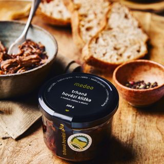 Trhaná hovězí kližka s mátou skořicí a s medem od našich včel, se stává v posledních týdnech tou nejoblíbenější lahůdkou z...