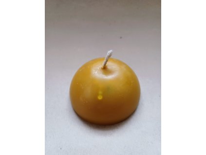 Svíčka z včelího vosku Pralinka
