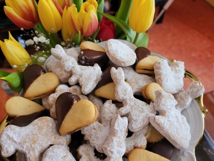 Linecká srdíčka s rybízovou náplní polomáčená 200 g Jemné pečivo. Vánoční cukroví.