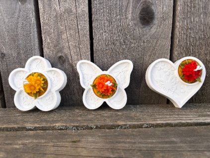 keramické svícny se včelím voskem