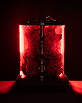 💎Medvídárek Limited Edition Tmavě Červený💎 ⏳3 hodiny ruční práce, luxusní 5cm umělé květy růže 🌹 1️⃣ V prodeji pouze jeden...