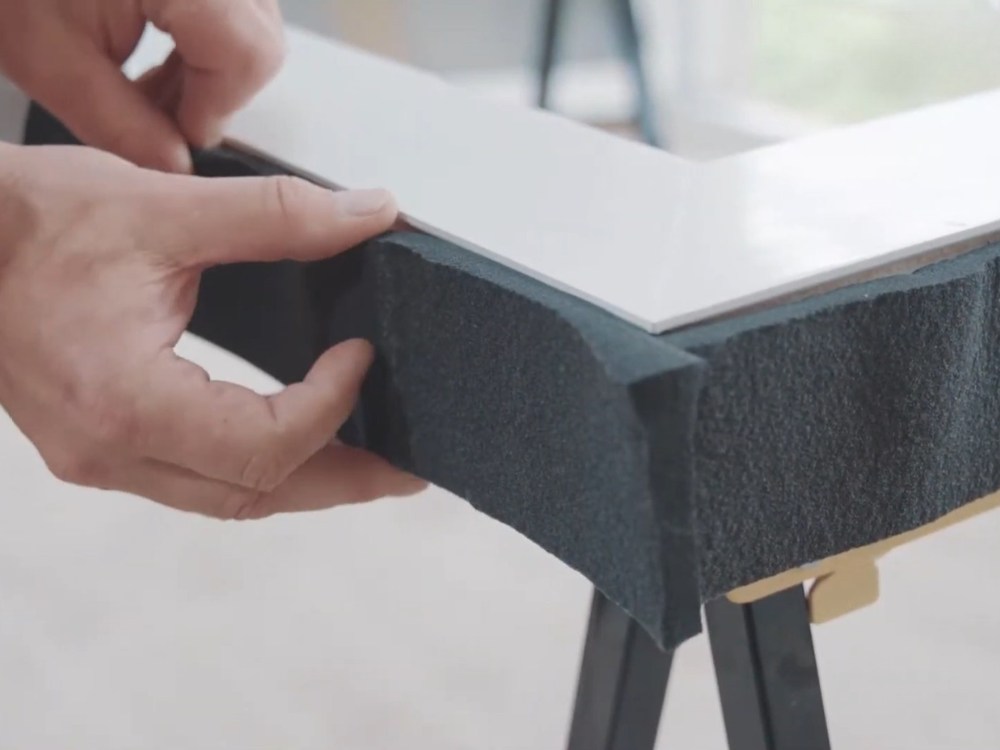 Komprimační pásky pro montáž oken a dveří: kompletní technický průvodce pro praxi