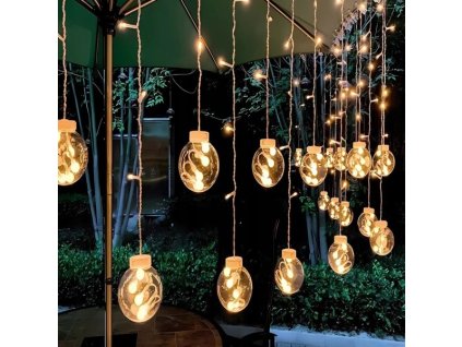 Vánoční světelný závěs 138 LED baňky teplá bílá