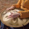 Handpan bubon perkusný nástroj 55.9 cm 12 tónov d-mol s paličkou