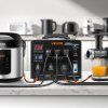 Transformátor napätia 6000 VA 110V↔220V, 3×US, 3×EU, LCD, istič