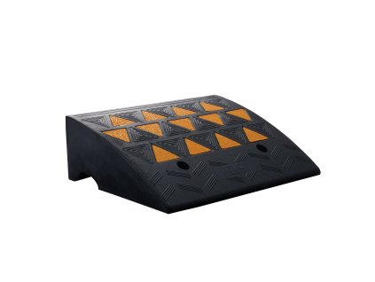 Gumená nájazdová rampa výška nábehu 15.2 cm 37×49.1 cm nosnosť 15 t