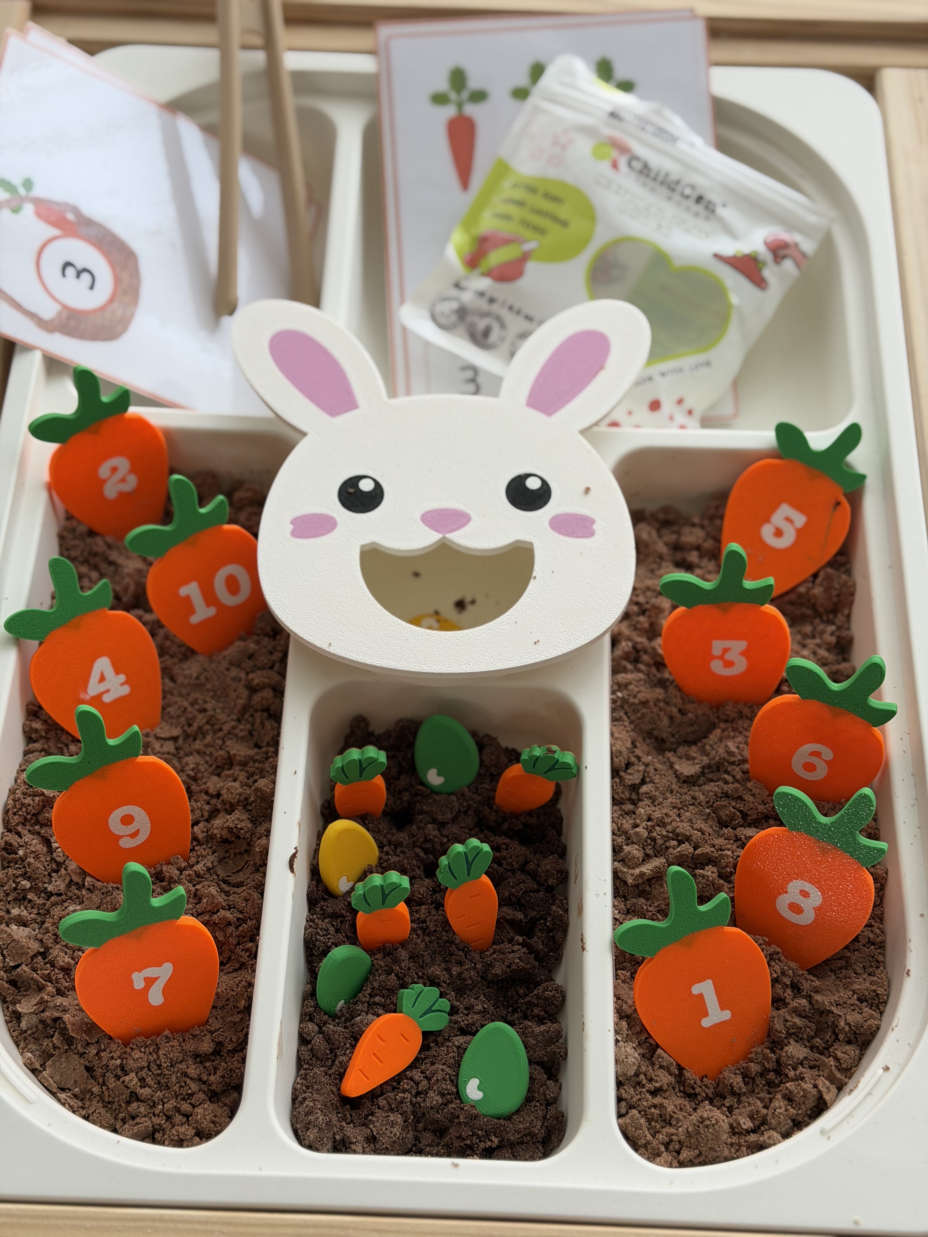 Deti pri senzorickom hraní