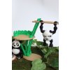 704 4 panda na bambuse