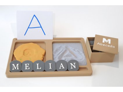 Montessori tabulka s abecedou