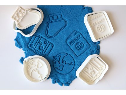 Vykrajovačky - Cestovanie