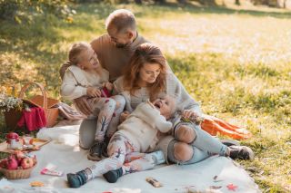 💛 Pro nás v MELLENI je nejdůležitější rodina – ta naše i ta vaše. Každá tyčinka a každá dobrota vzniká s láskou a péčí,...