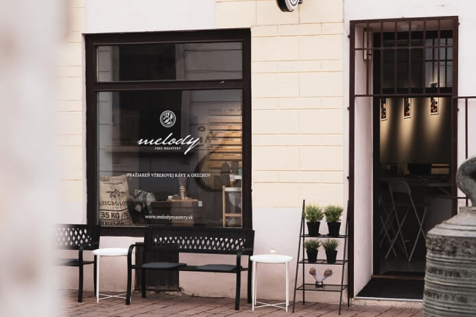 kaviareň melody fine roastery v košiciach, prevádzka pražiarne výberovej kávy, zvonárska 12