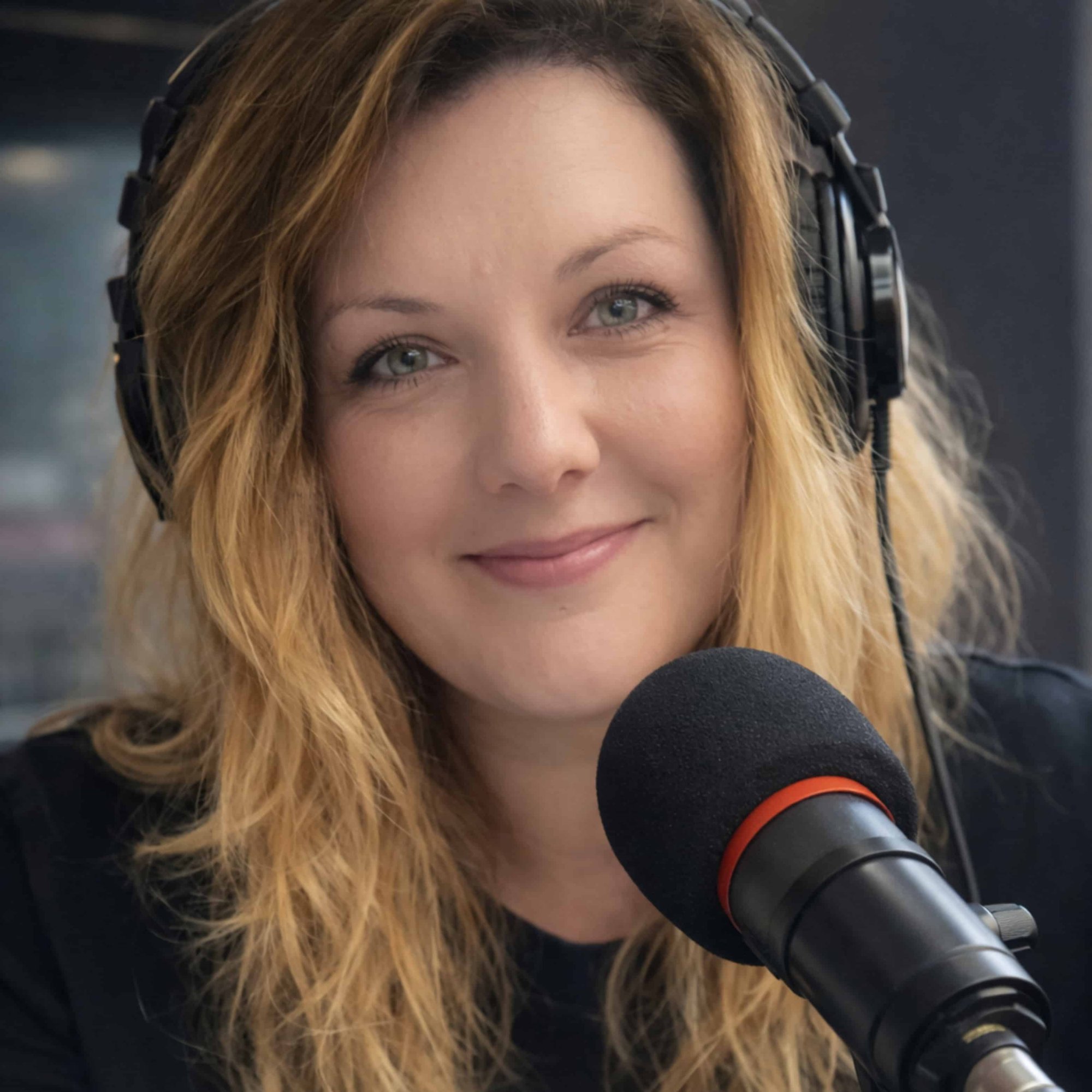 Byla jsem v rádiu. Povídání o špercích ze srsti, emocích a mém příběhu.