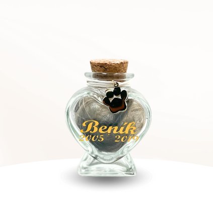 pamatecni-sklenicka-na-srst