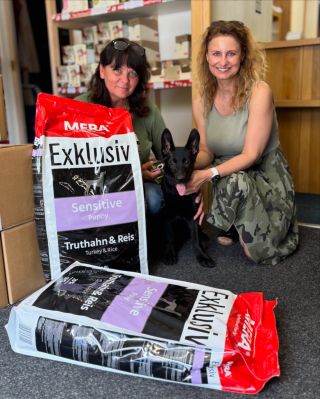 Černá elegance a ta nejlepší péče od prvních dnů. 🐶 Odnášet si kvalitní krmivo MERA Sensitive Puppy s úsměvem na tváři –...