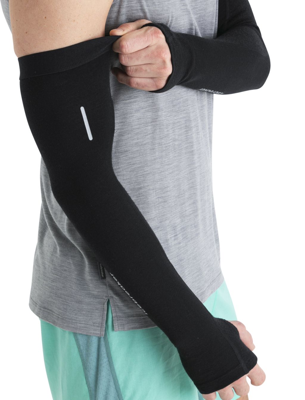 ICEBREAKER Unisex Merino 200 ZoneKnit™ Arm Sleeves, Black velikost: ML