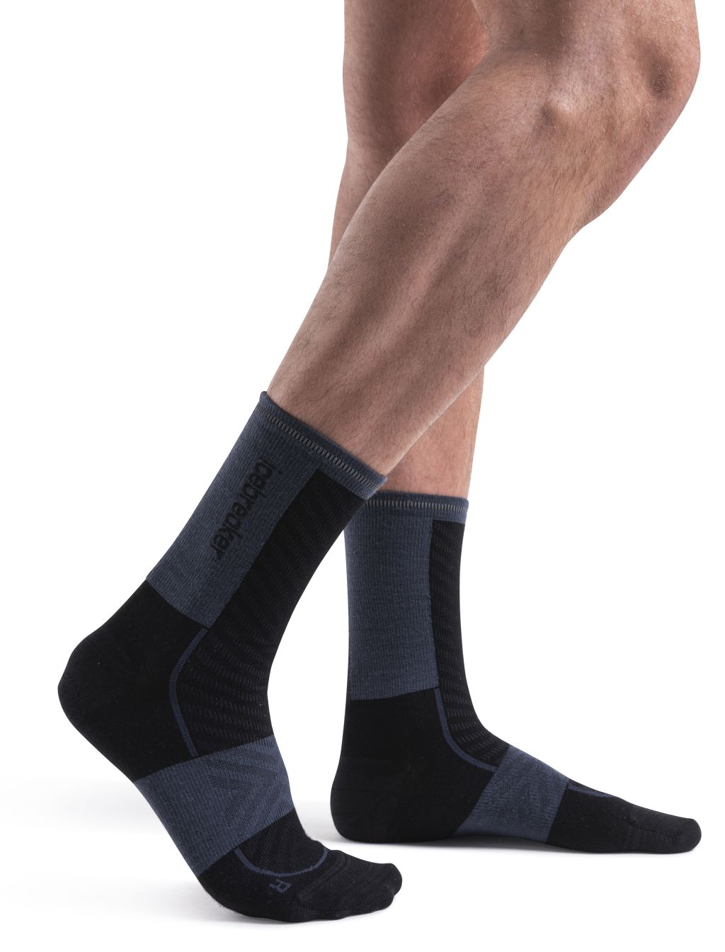 Pánské merino ponožky ICEBREAKER Mens Merino Run+ Ultralight Crew, Black/Graphite velikost: 44,5-46,5 (L)
