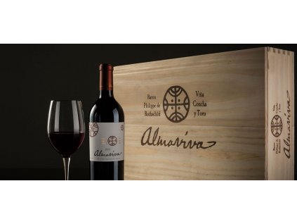 Almaviva case and bottle