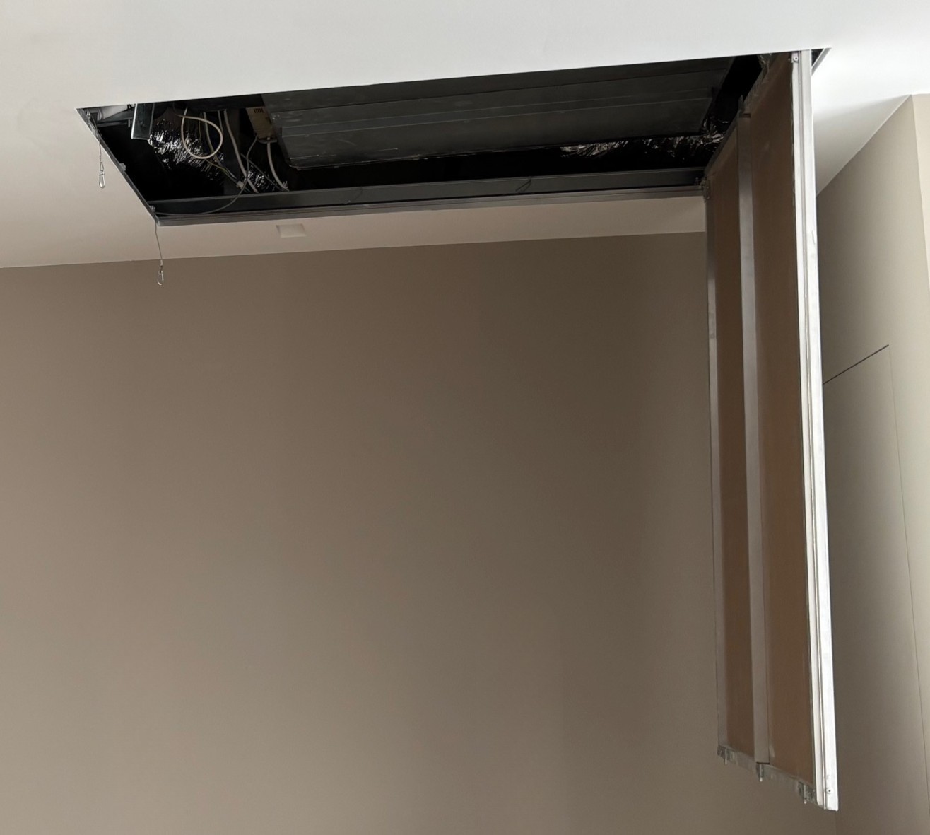 Atypická revizní dvířka - kdy je potřebujete a kde je sehnat