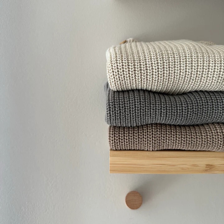 Chunky-oversize-sveter-Koala-Messy-Brassy-5