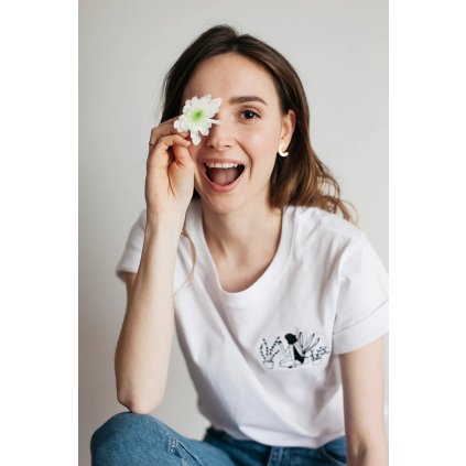 damske biele tricko s vysivkou Plantlover Messy Brassy 3