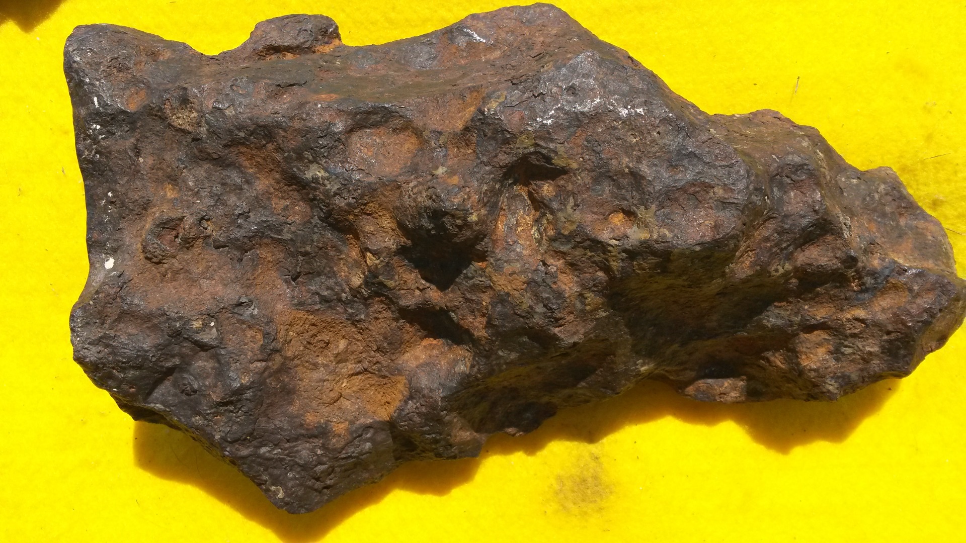 Mimořádný nález - nový český meteorit Jičín !