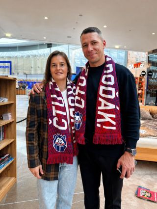 Prémiové pletené šály pro @ctizanarodak 📚 Projekt zaměřený na podporu čtenářství jako klíčového předpokladu vzdělanosti 🎓,...