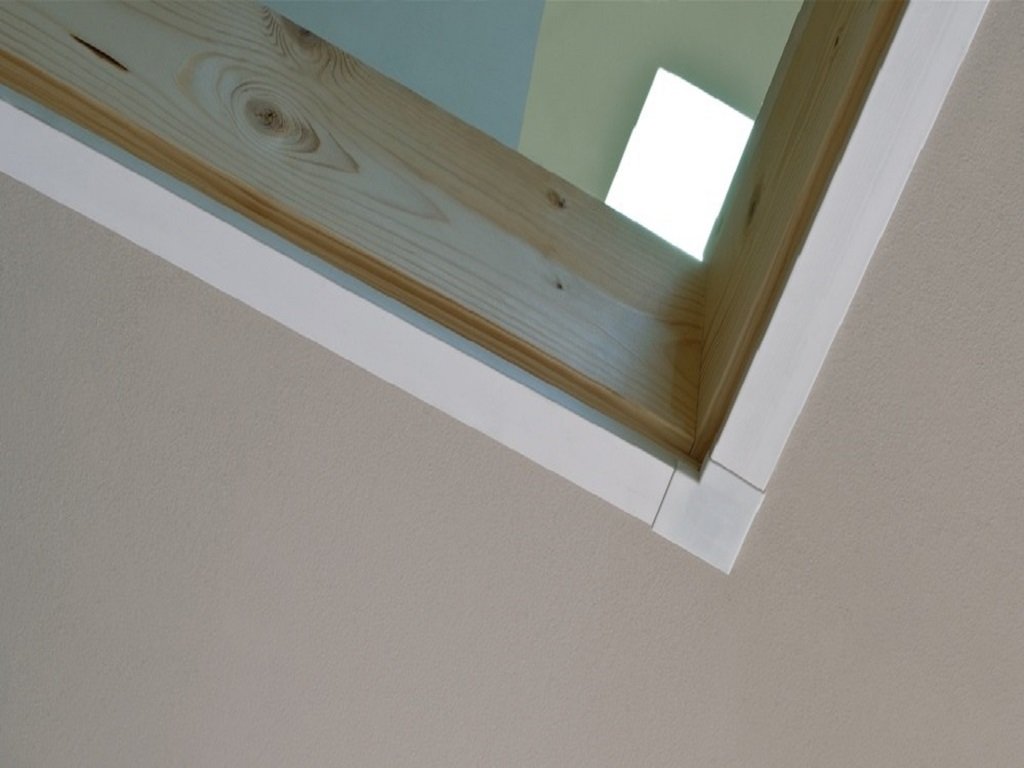 Krycí lišta k půdním schodům 27mm