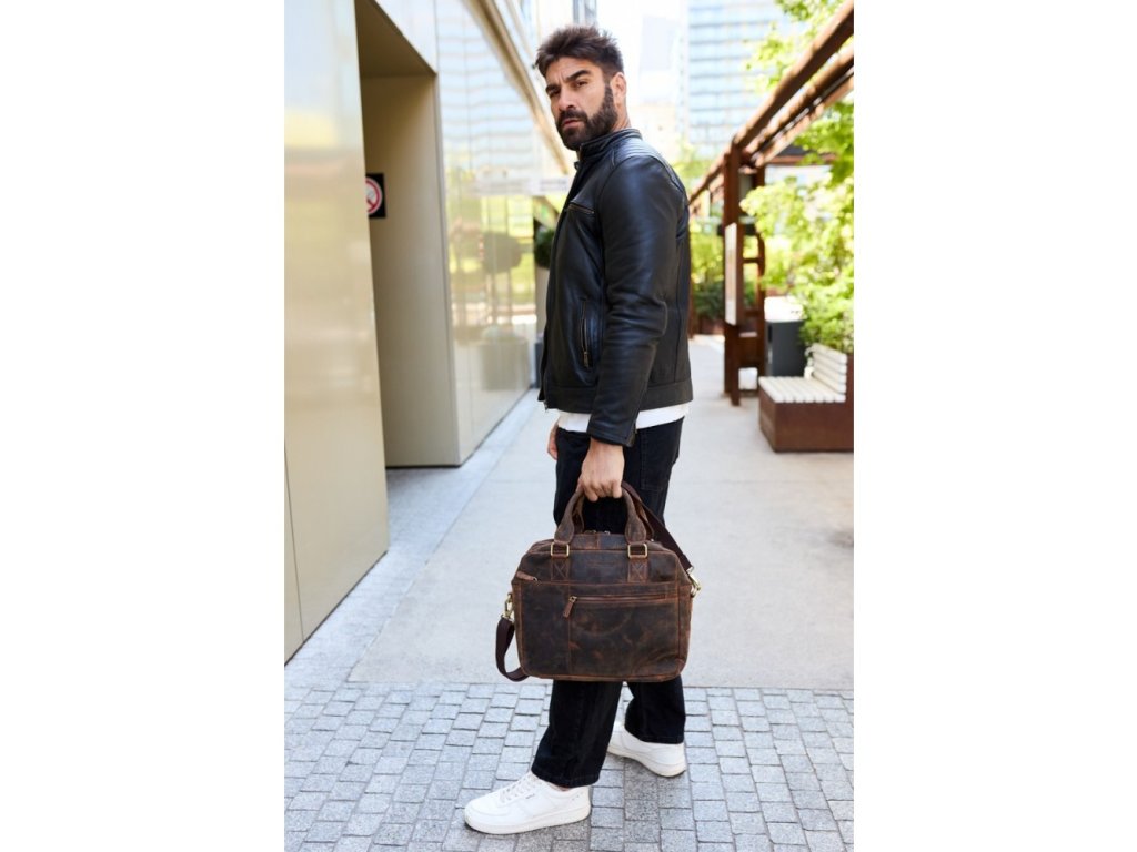 Pánska kožená taška Beltimore v hnedej vintage farbe s ramenným popruhom a rukoväťami, vhodná na notebook a dokumenty.