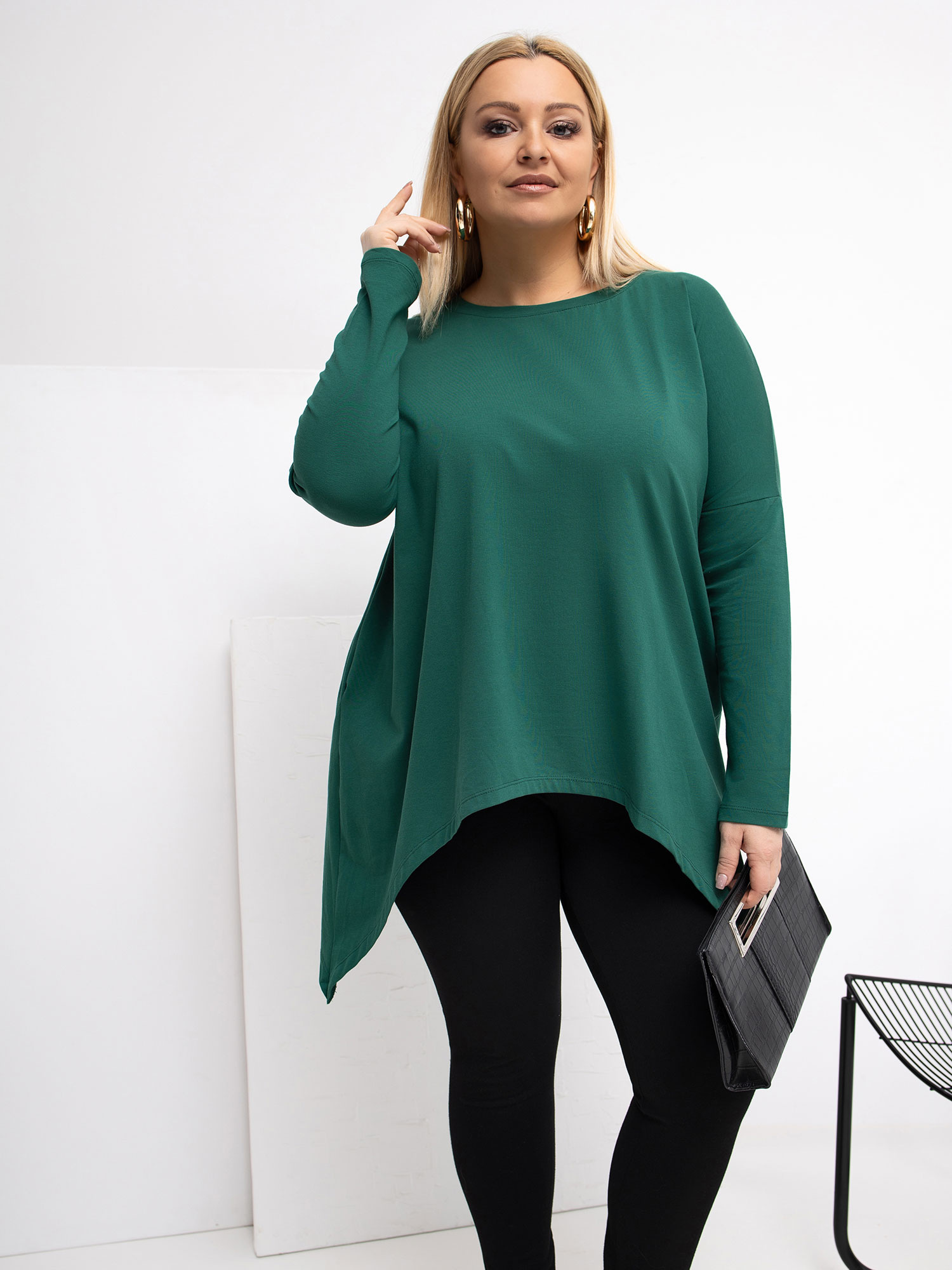 Factory Plus size asymetrická tunika – moderný voľný strih pre každú postavu Farba: Hnedá, Veľkosť molet: UNI
