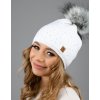 Dámska zimná čiapka s brmbolcom, ozdobená zirkónmi, podšitá flísom – hrejivý a elegantný doplnok“