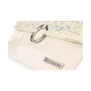 Elegantná dámska listová kabelka Beltimore v odtieni ecru s dekoratívnou klopou a kovovým kruhovým zapínaním, s ramenným popruhom.