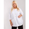 Plus size blúzka s kapucňou a vreckom v oversized strihu na modelke