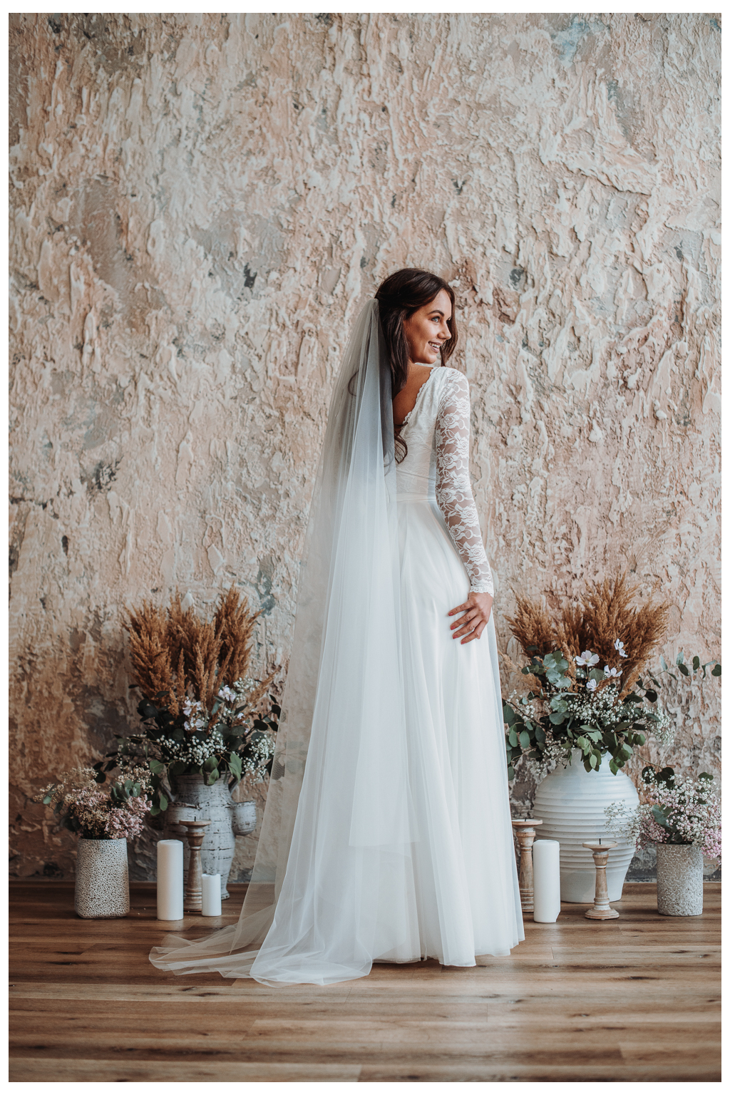 Svatební šaty ELLIE s dlouhým rukávem - MiaBella