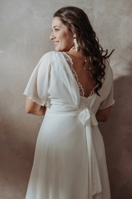 Svatební šaty pro plnoštíhlé Vespera Plus MiaBella