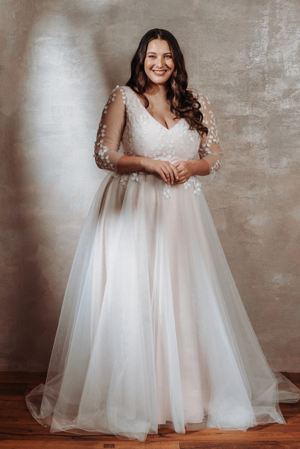 Svatební šaty pro plnoštíhlé Leticia Plus MiaBella