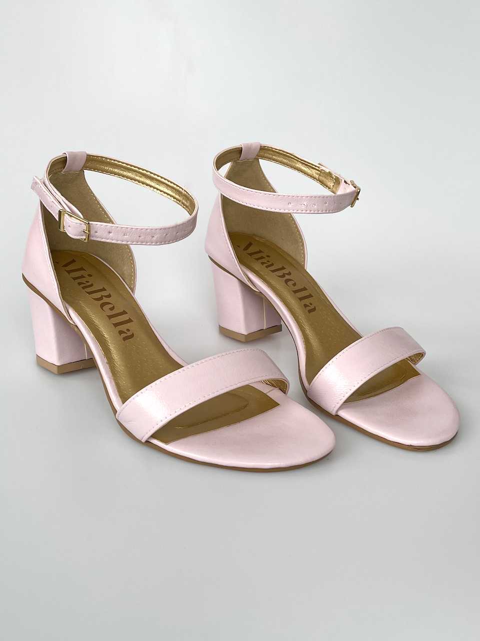Růžové sandálky na podpatku 33 - stélka 20,5cm / obvod 19cm