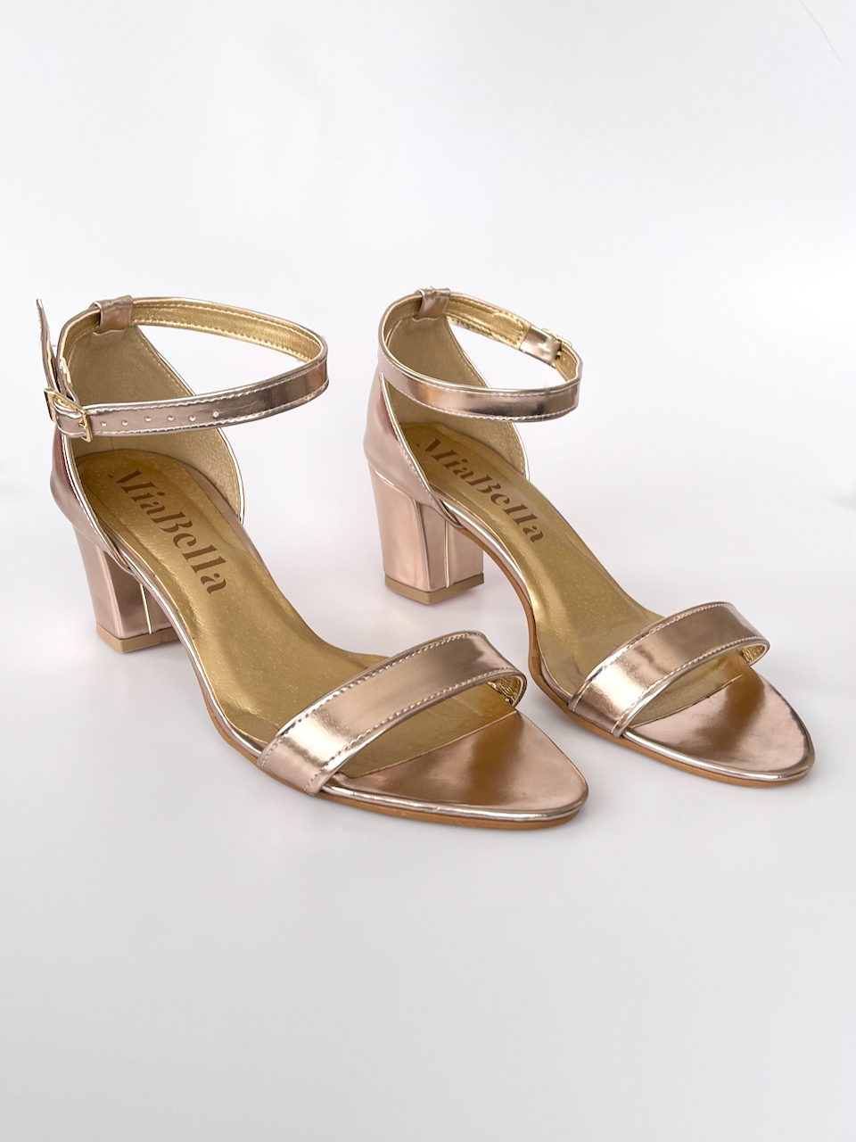 Rose-gold sandálky na podpatku 32 - stélka 19,5cm / obvod 18,5cm