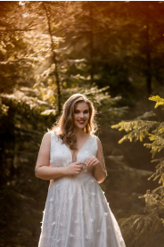 Šedo-modré svatební šaty ISABELLA PLUS – jemný detail