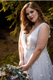 Šedo-modré svatební šaty ISABELLA PLUS – detail materiálu