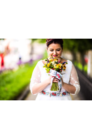 folklorni_svatebni_saty