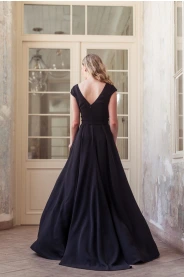 Černé společenské šaty LOREN - více barev – detail modelu